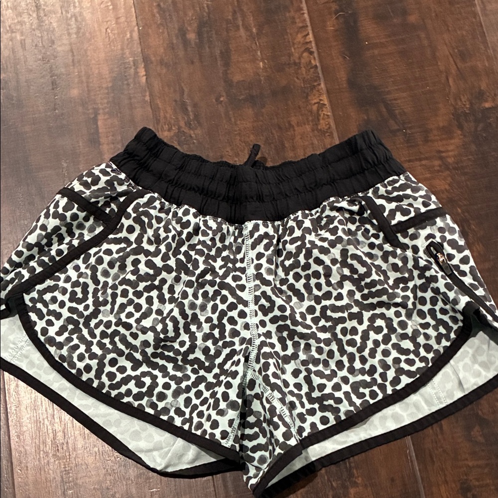 Lululemon Athletica light blue and White Patterned Athletic Shorts